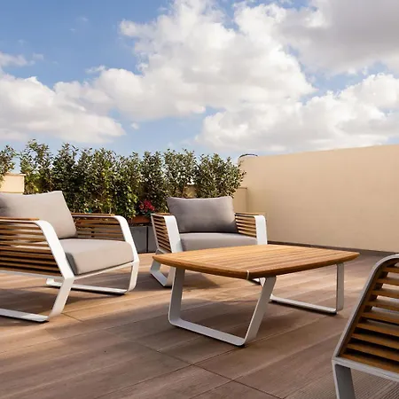 Domus Boutique מלון